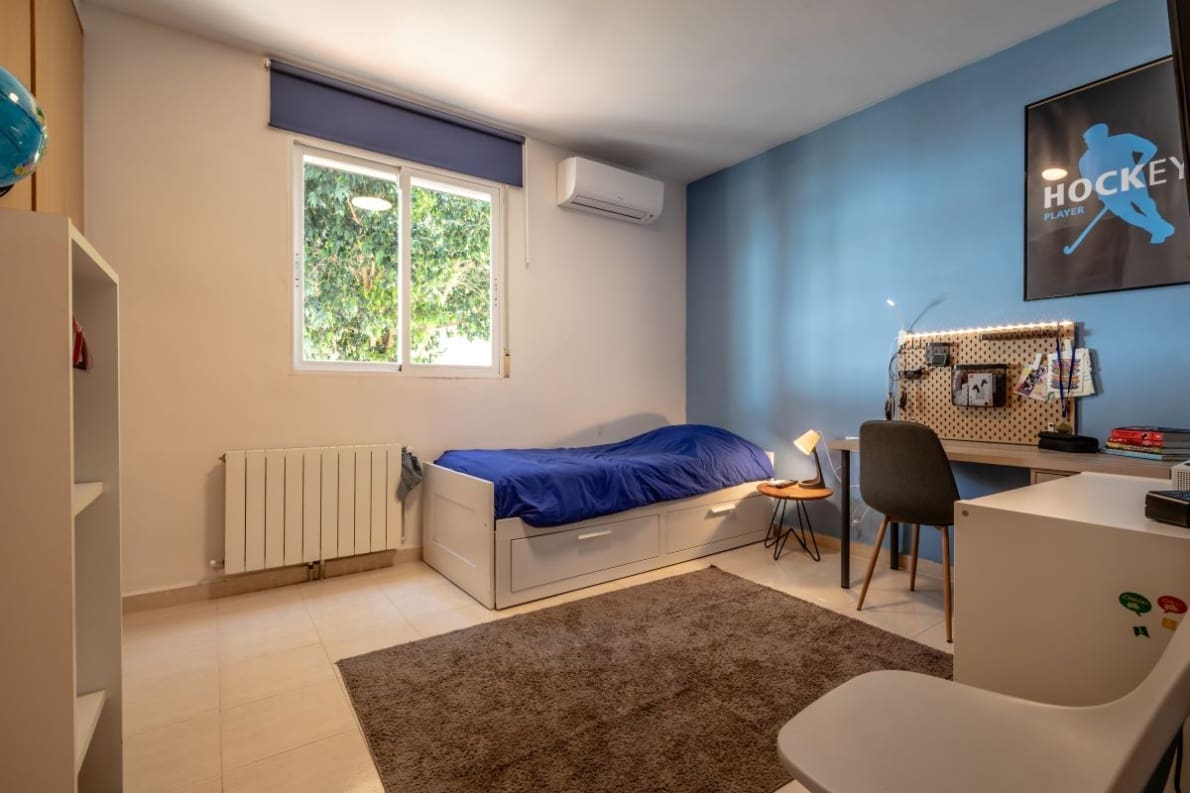 4 soveværelse Villa til salg i Chiva med swimmingpool garage - € 359.000 (Ref: 10057414)