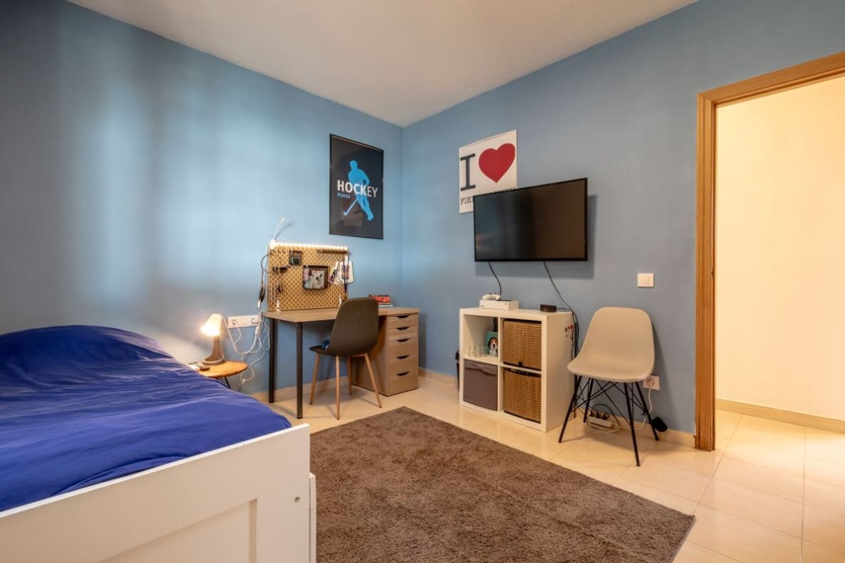 4 soveværelse Villa til salg i Chiva med swimmingpool garage - € 359.000 (Ref: 10057414)