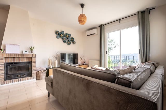 4 soveværelse Villa til salg i Chiva med swimmingpool garage - € 359.000 (Ref: 10057414)