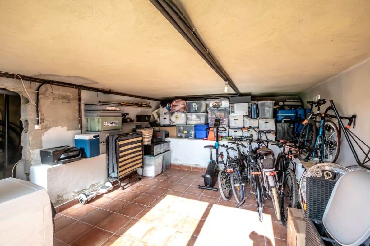 4 soveværelse Villa til salg i Chiva med swimmingpool garage - € 359.000 (Ref: 10057414)