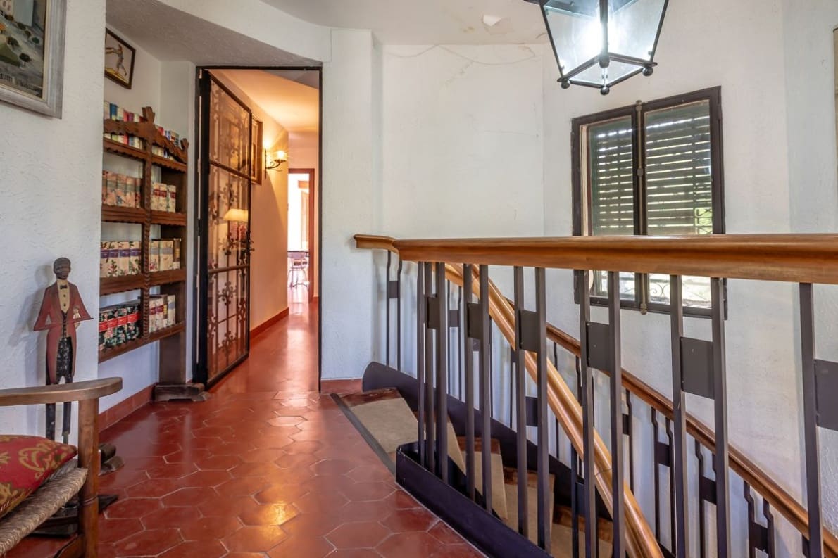 9 bedroom Villa for sale in Naquera with pool garage - € 1,100,000 (Ref: 10057415)