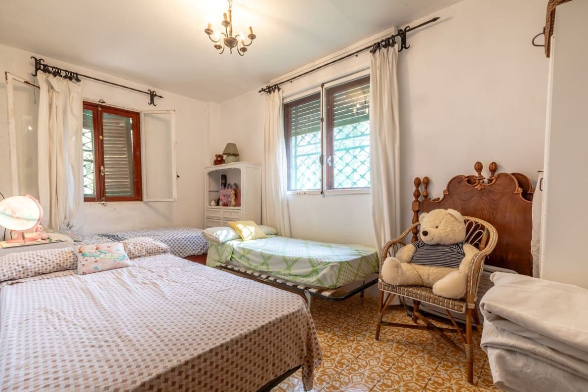 9 bedroom Villa for sale in Naquera with pool garage - € 1,100,000 (Ref: 10057415)