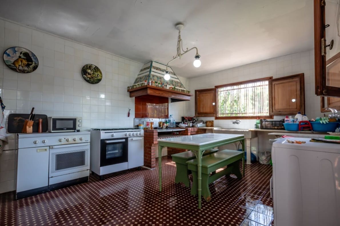 9 bedroom Villa for sale in Naquera with pool garage - € 1,100,000 (Ref: 10057415)