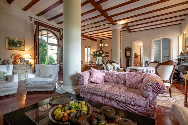 9 Zimmer Villa zu verkaufen in Náquera mit Pool Garage - 1.100.000 € (Ref: 10057415)