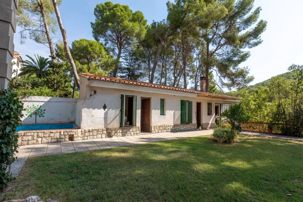 9 bedroom Villa for sale in Naquera with pool garage - € 1,100,000 (Ref: 10057415)