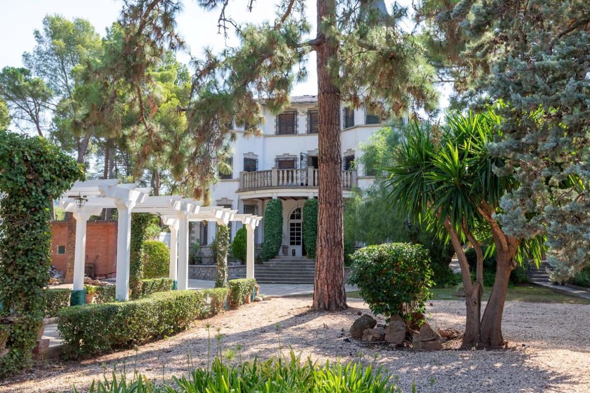 9 bedroom Villa for sale in Naquera with pool garage - € 1,100,000 (Ref: 10057415)