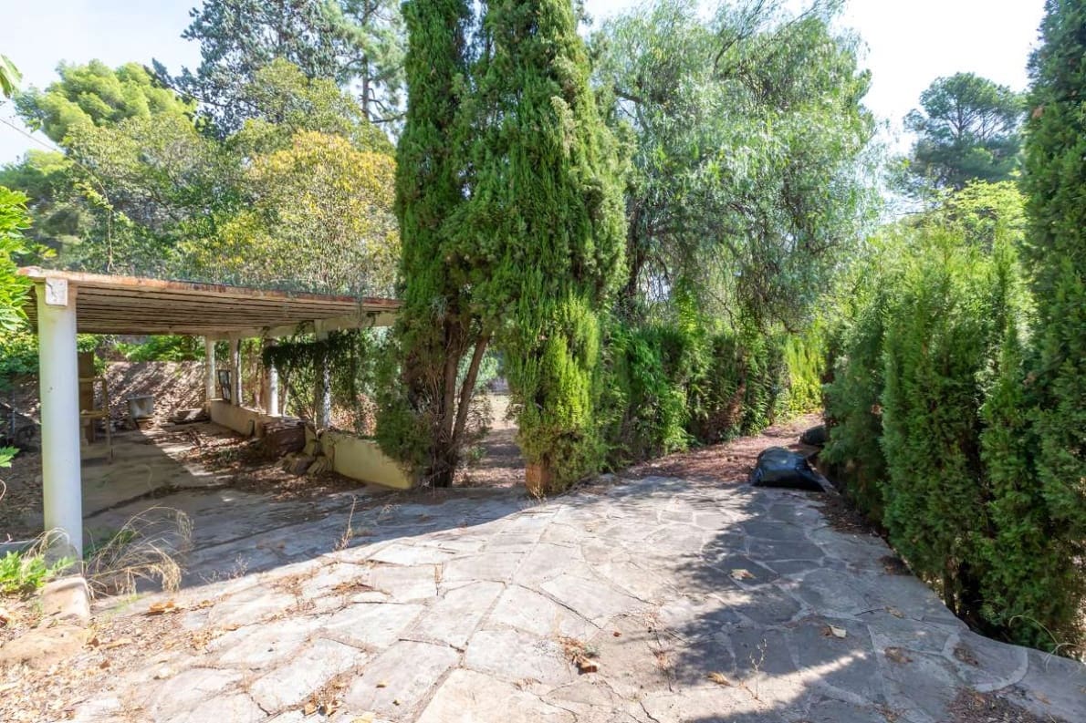 9 bedroom Villa for sale in Naquera with pool garage - € 1,100,000 (Ref: 10057415)