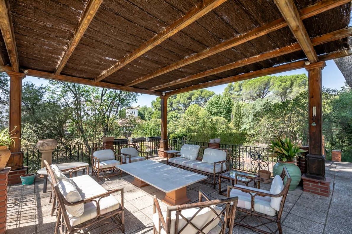 9 bedroom Villa for sale in Naquera with pool garage - € 1,100,000 (Ref: 10057415)