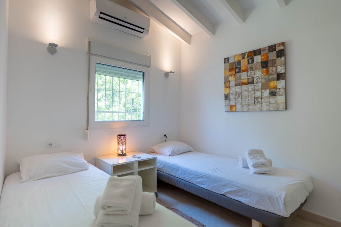 Chalet de 2 habitaciones en Moraira en venta con piscina garaje - 549.000 € (Ref: 10057416)