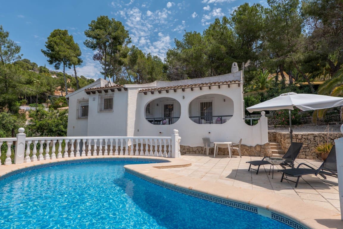 Chalet de 2 habitaciones en Moraira en venta con piscina garaje - 549.000 € (Ref: 10057416)