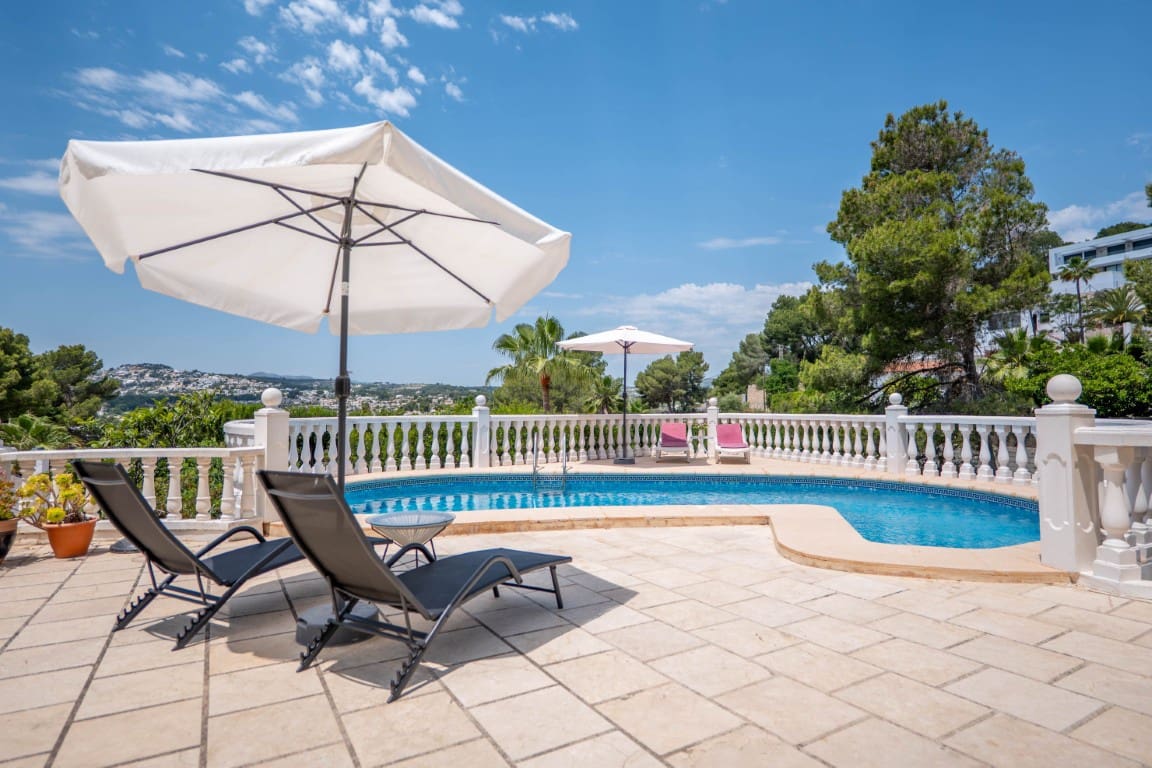 Chalet de 2 habitaciones en Moraira en venta con piscina garaje - 549.000 € (Ref: 10057416)