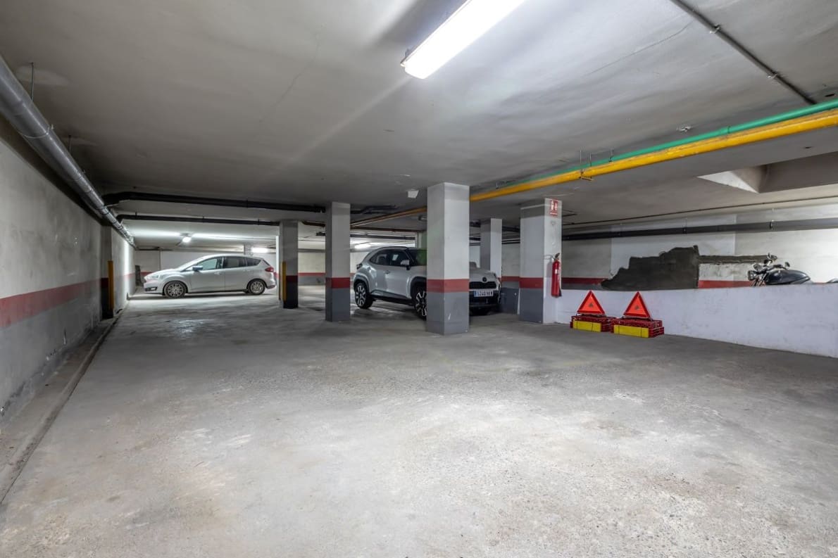 3 sovrum Lägenhet till salu i Valencia stad med garage - 390 000 € (Ref: 10057417)