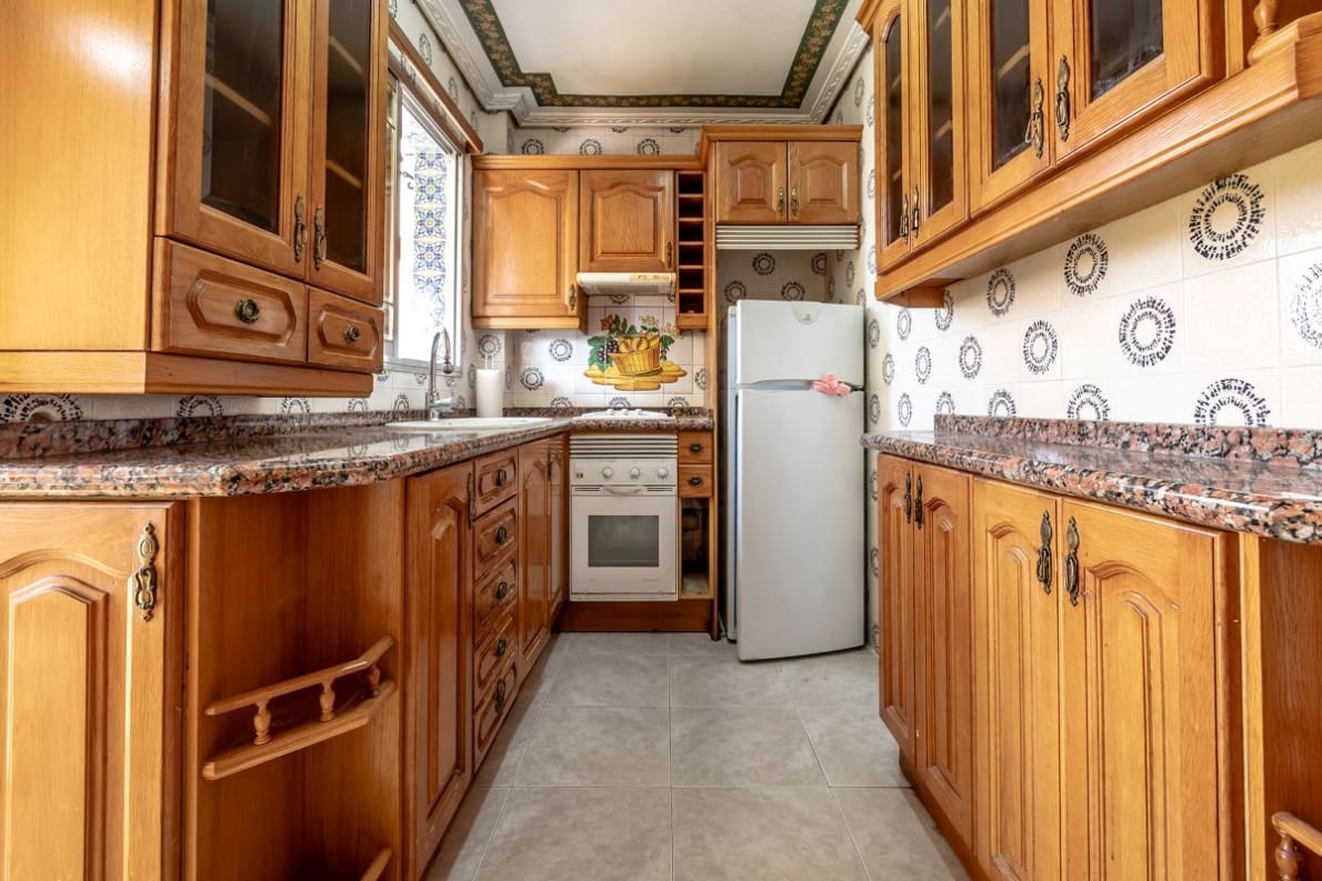 3 sovrum Lägenhet till salu i Valencia stad med garage - 390 000 € (Ref: 10057417)