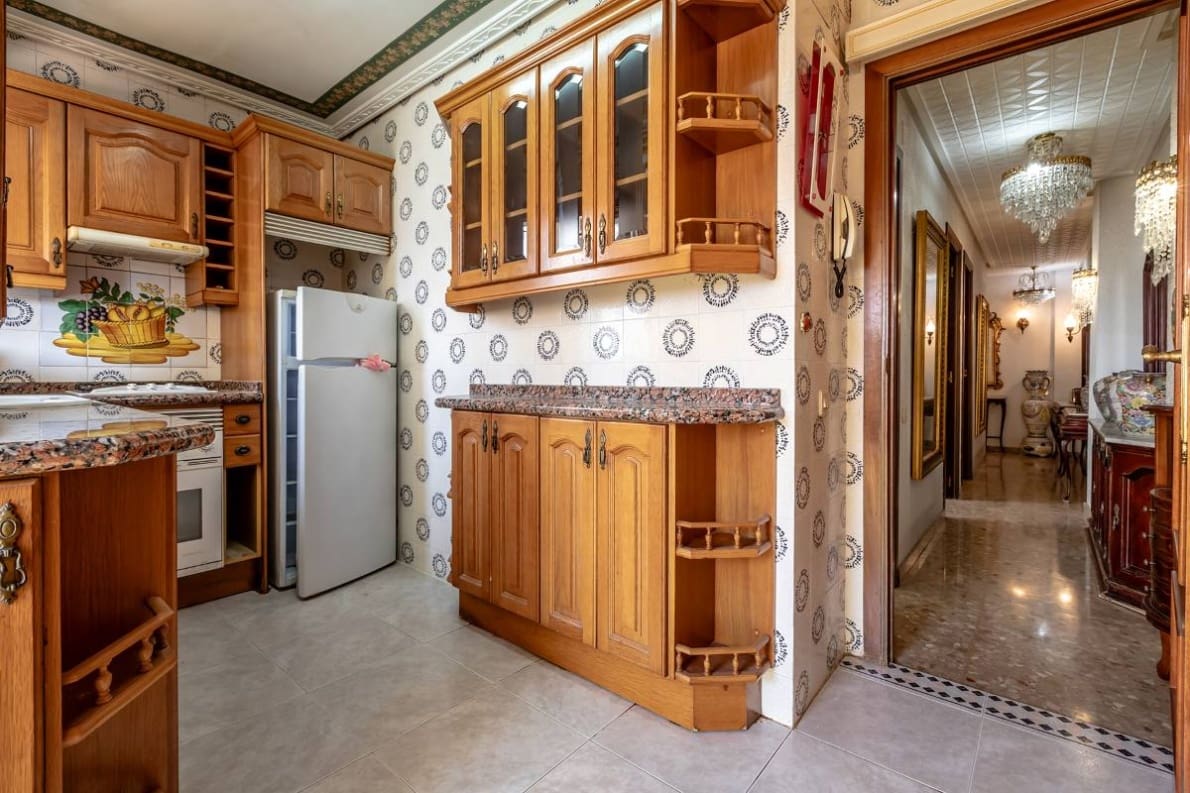 3 sovrum Lägenhet till salu i Valencia stad med garage - 390 000 € (Ref: 10057417)