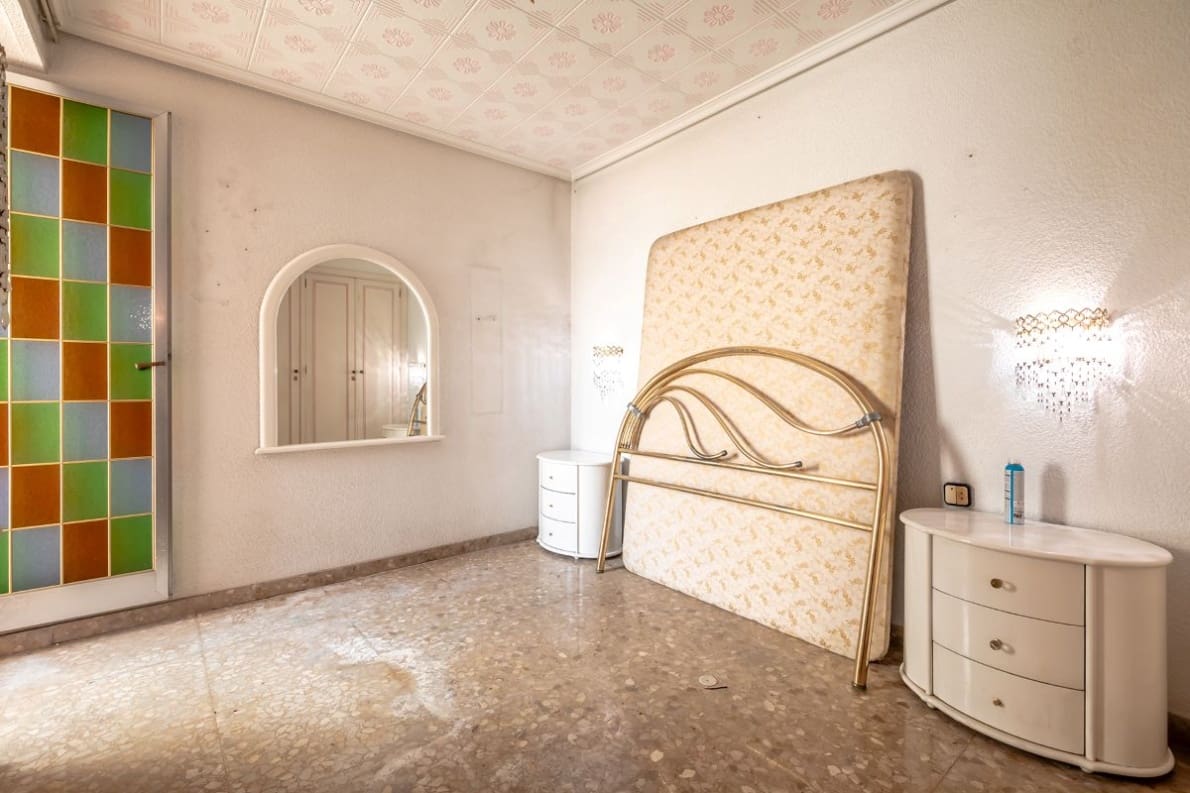 3 sovrum Lägenhet till salu i Valencia stad med garage - 390 000 € (Ref: 10057417)