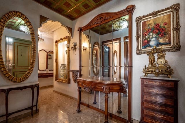 3 sovrum Lägenhet till salu i El Botanic, Valencia stad med garage - 390 000 € (Ref: 10057417)