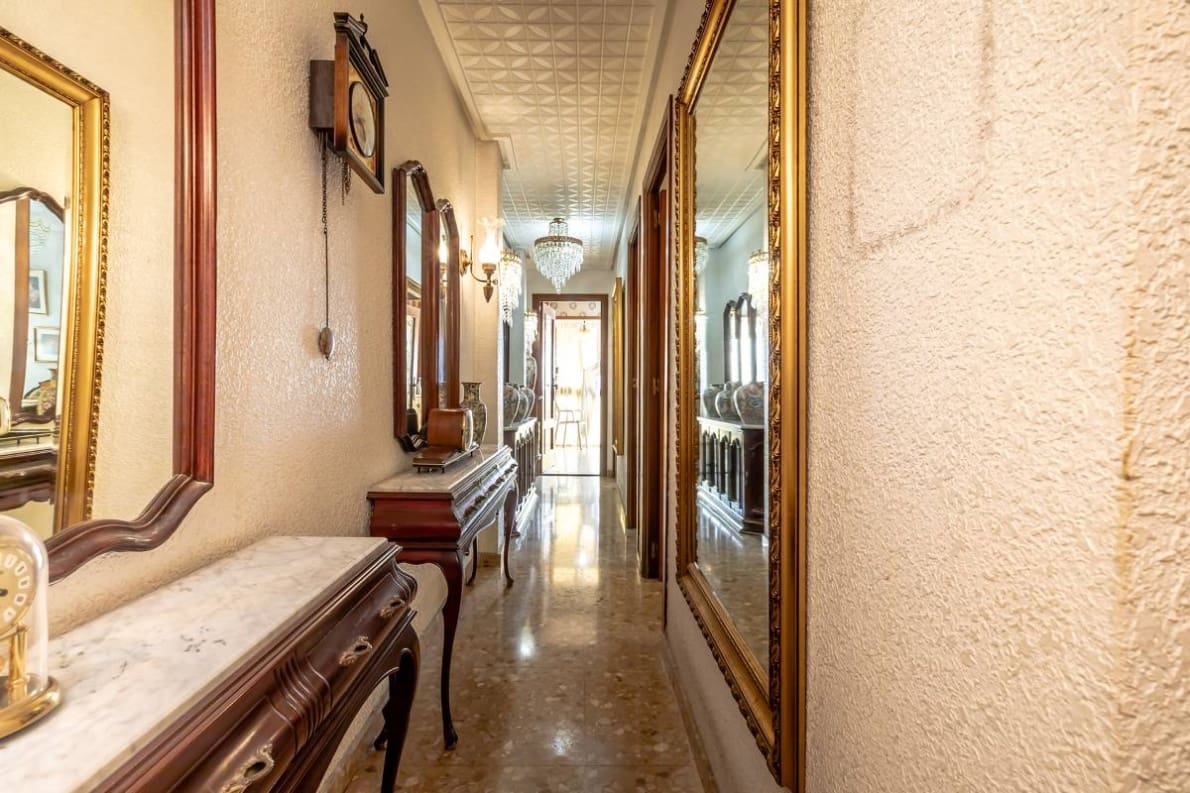 3 sovrum Lägenhet till salu i Valencia stad med garage - 390 000 € (Ref: 10057417)