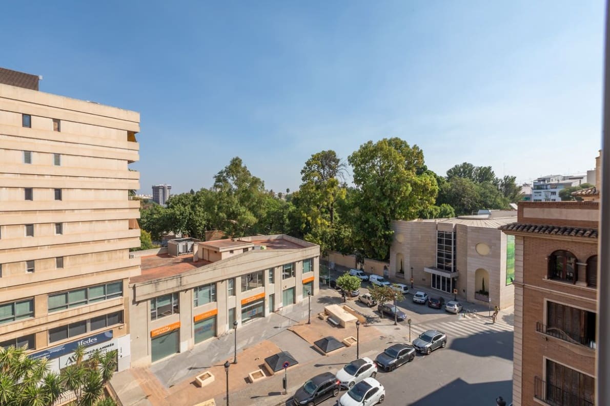 3 sovrum Lägenhet till salu i Valencia stad med garage - 390 000 € (Ref: 10057417)