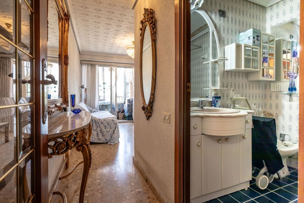3 sovrum Lägenhet till salu i Valencia stad med garage - 390 000 € (Ref: 10057417)