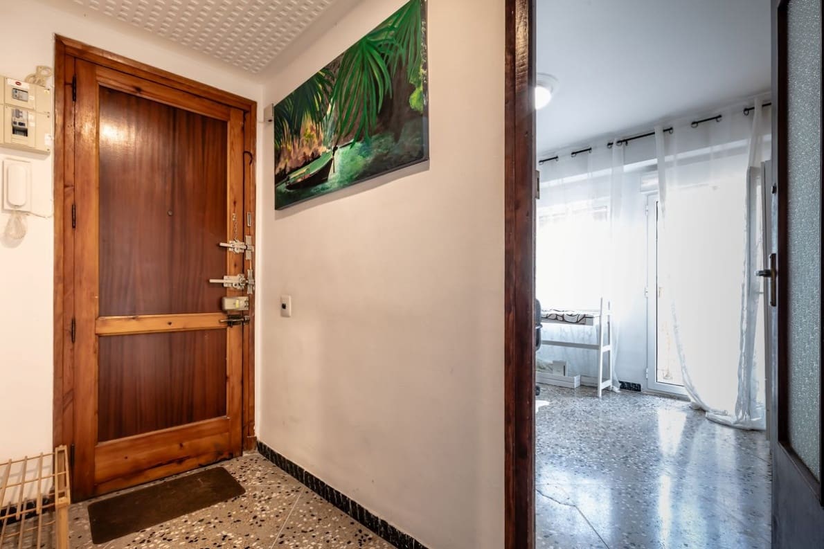 Apartamento de 3 habitaciones en València ciudad en venta - 240.000 € (Ref: 10057421)
