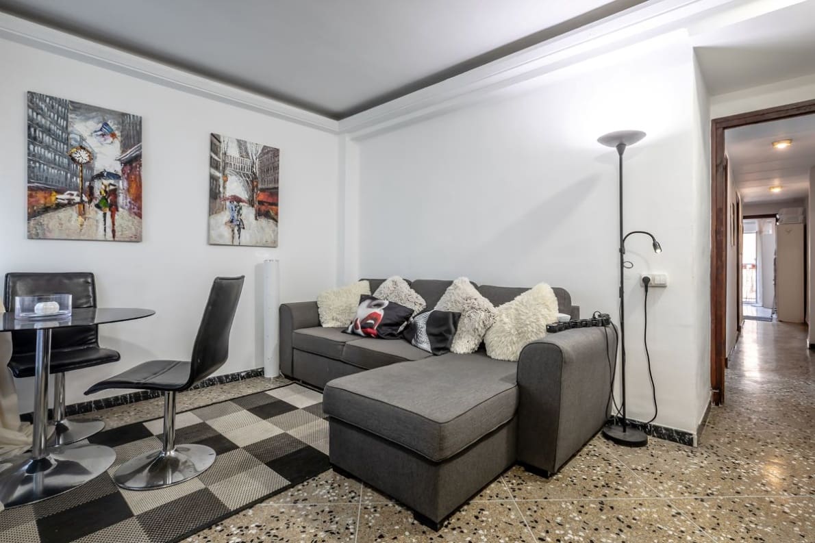 Apartamento de 3 habitaciones en València ciudad en venta - 240.000 € (Ref: 10057421)