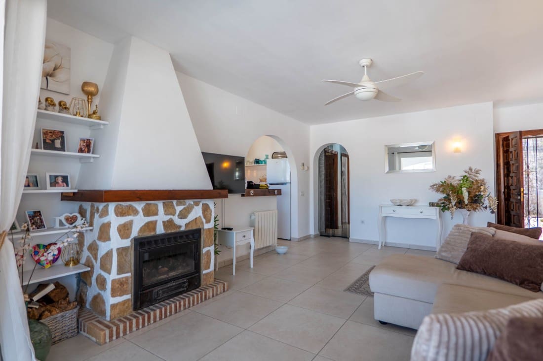 Chalet de 3 habitaciones en Moraira en venta con piscina garaje - 499.000 € (Ref: 10057425)