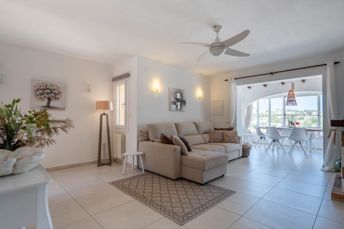 Chalet de 3 habitaciones en Moraira en venta con piscina garaje - 499.000 € (Ref: 10057425)