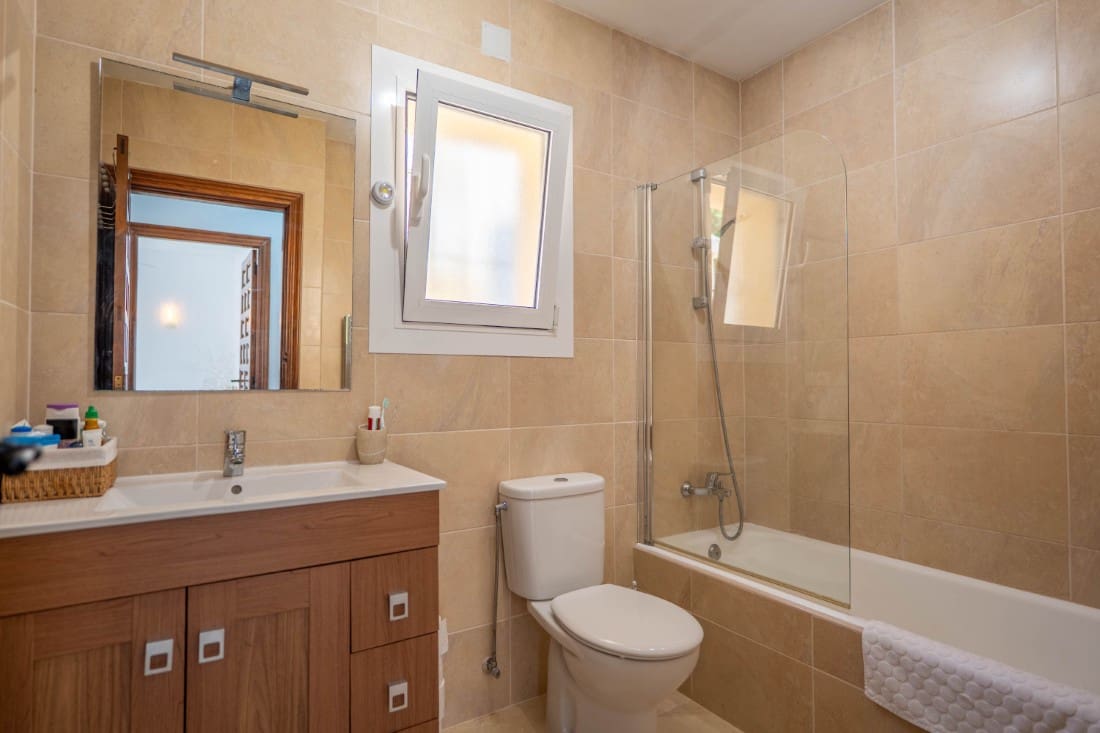 Chalet de 3 habitaciones en Moraira en venta con piscina garaje - 499.000 € (Ref: 10057425)