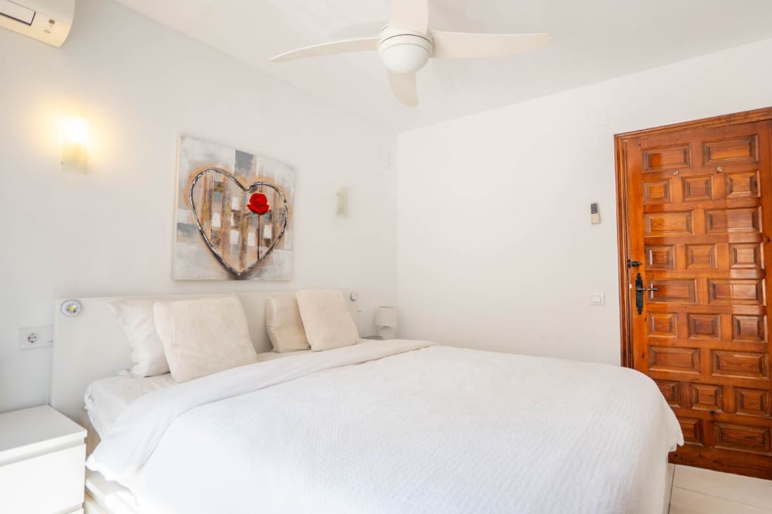 Chalet de 3 habitaciones en Moraira en venta con piscina garaje - 499.000 € (Ref: 10057425)
