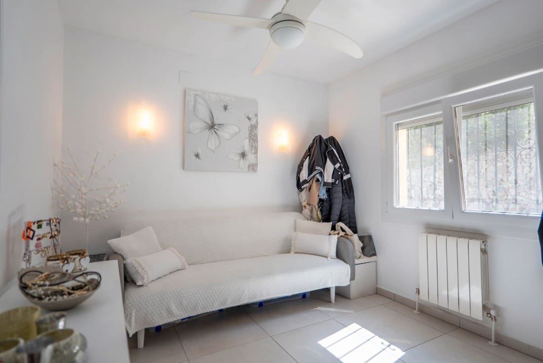 Chalet de 3 habitaciones en Moraira en venta con piscina garaje - 499.000 € (Ref: 10057425)
