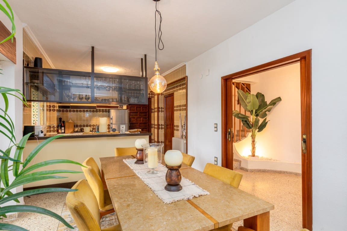 Chalet de 5 habitaciones en Alberic en venta con piscina - 369.000 € (Ref: 10057435)