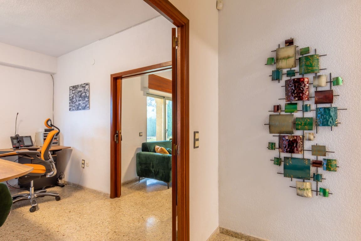 Chalet de 5 habitaciones en Alberic en venta con piscina - 369.000 € (Ref: 10057435)