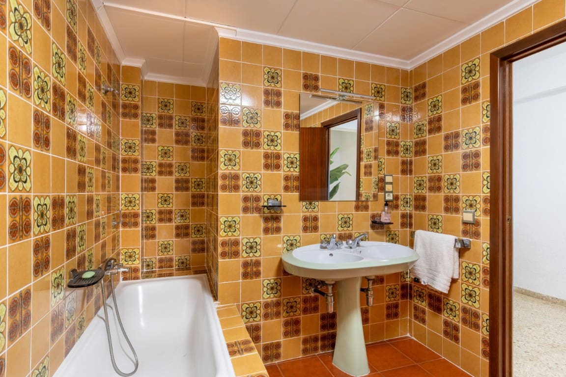 Chalet de 5 habitaciones en Alberic en venta con piscina - 369.000 € (Ref: 10057435)