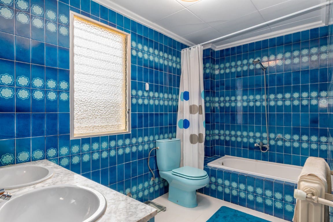 Chalet de 5 habitaciones en Alberic en venta con piscina - 369.000 € (Ref: 10057435)
