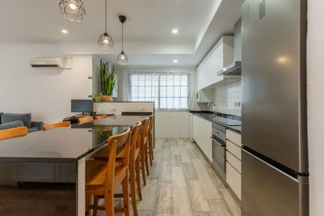 4 sovrum Lägenhet till salu i Ciutat Vella, Valencia stad - 870 000 € (Ref: 10132281)