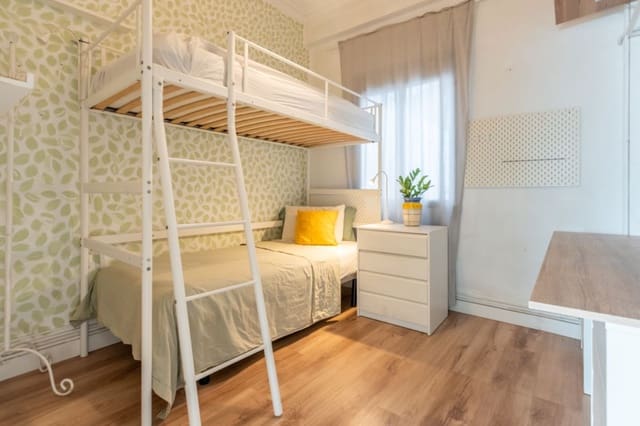4 sovrum Lägenhet till salu i Ciutat Vella, Valencia stad - 870 000 € (Ref: 10132281)