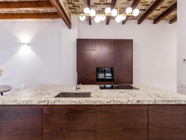 3 sovrum Lägenhet till salu i Ciutat Vella, Valencia stad - 625 000 € (Ref: 10132282)