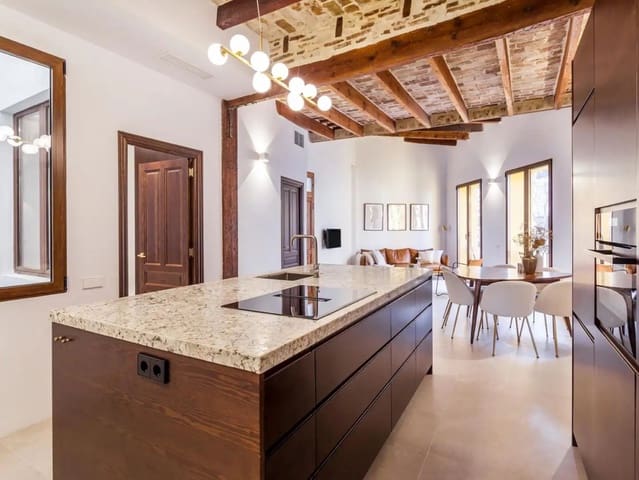 3 sovrum Lägenhet till salu i Ciutat Vella, Valencia stad - 625 000 € (Ref: 10132282)