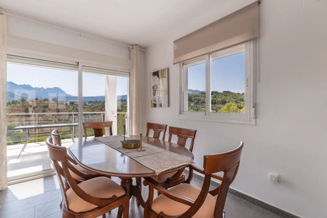 Chalet de 3 habitaciones en Pueblo, Calpe / Calp en venta con piscina garaje - 340.000 € (Ref: 10045623)