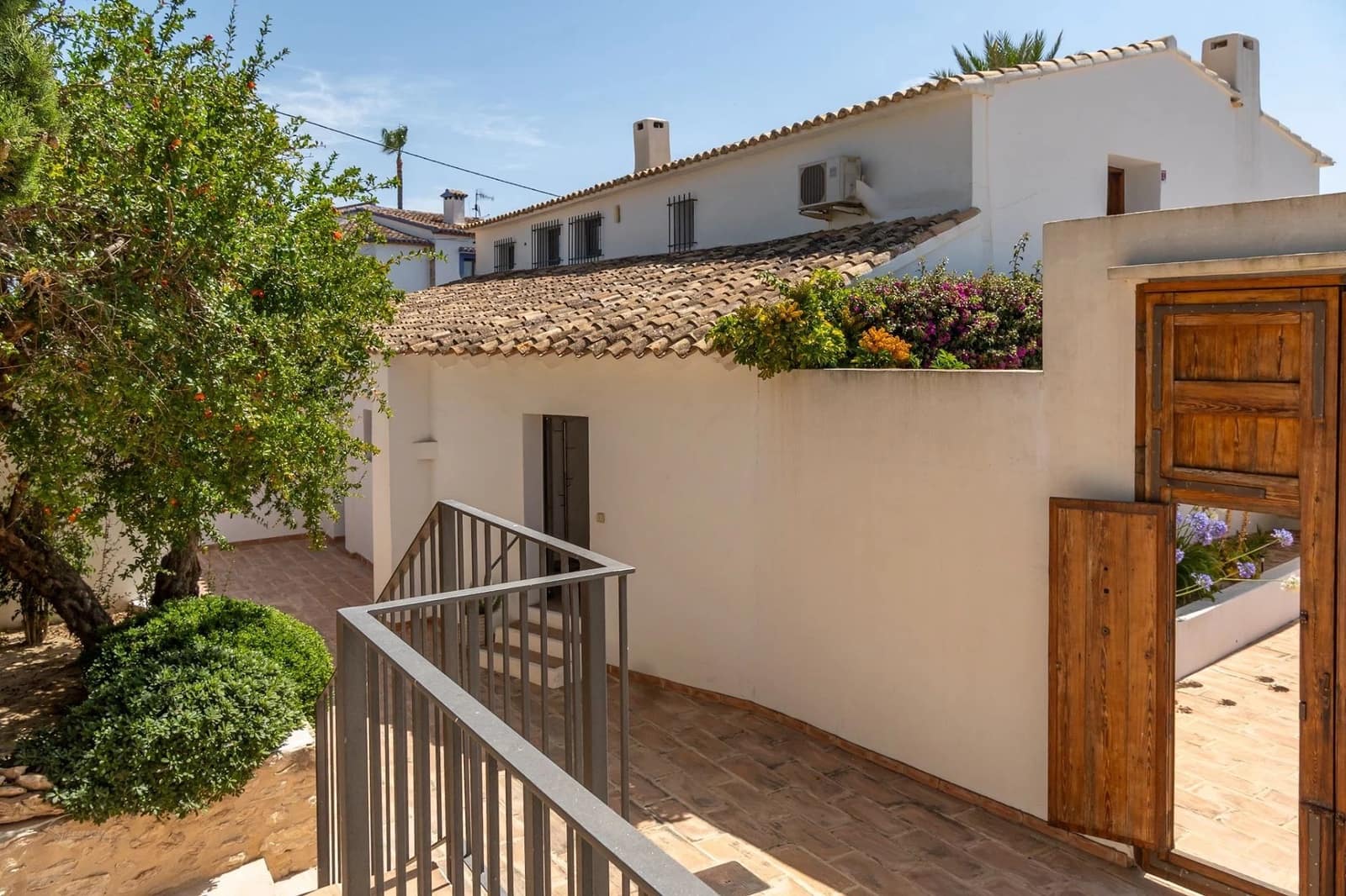 6 soverom Villa til salgs i Benissa med svømmebasseng - € 1 595 000 (Ref: 10045628)