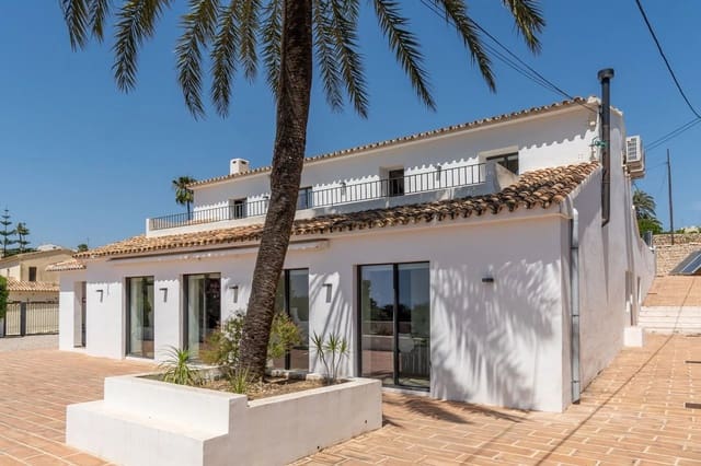6 soverom Villa til salgs i Benissa med svømmebasseng - € 1 595 000 (Ref: 10045628)
