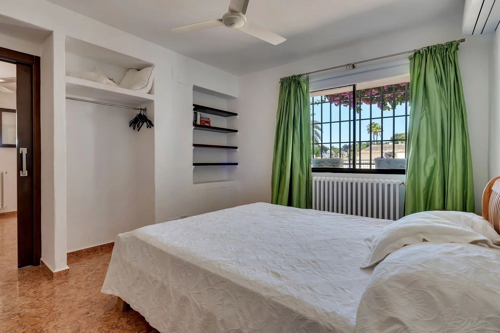 6 soverom Villa til salgs i Benissa med svømmebasseng - € 1 595 000 (Ref: 10045628)
