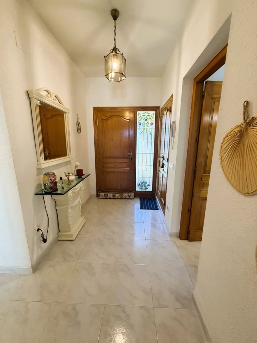 3 bedroom Villa for sale in Calpe / Calp with pool garage - € 695,000 (Ref: 10045634)