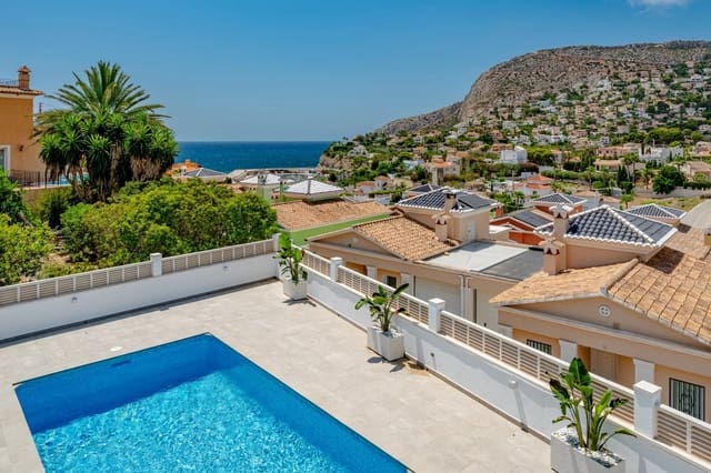 4 chambre Villa/Maison à vendre à Calpe / Calp avec piscine - 1 099 000 € (Ref: 10045635)