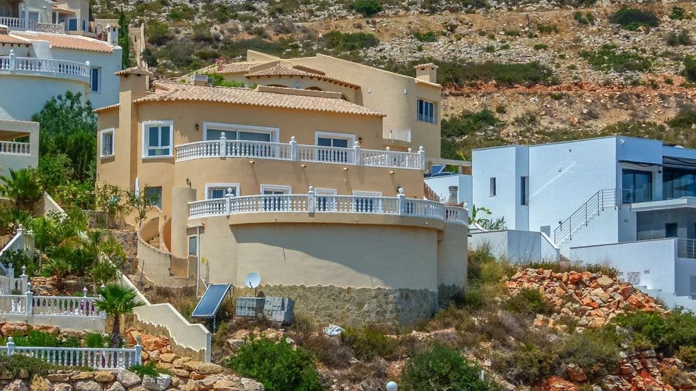 3 quarto Moradia para venda em Benitachell / Benitatxell com piscina - 715 000 € (Ref: 10045638)