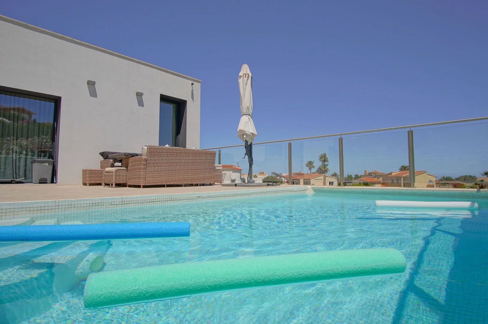4 bedroom Villa for sale in Benitachell / Benitatxell with pool garage - € 950,000 (Ref: 10045643)