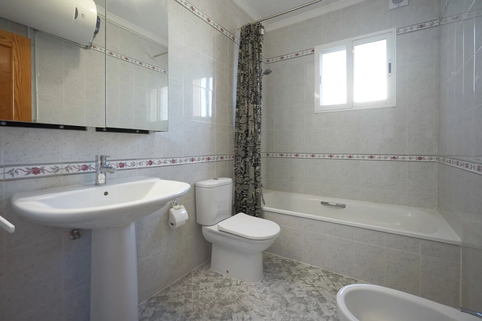 Chalet de 4 habitaciones en Calpe / Calp en venta con piscina - 690.000 € (Ref: 10045645)