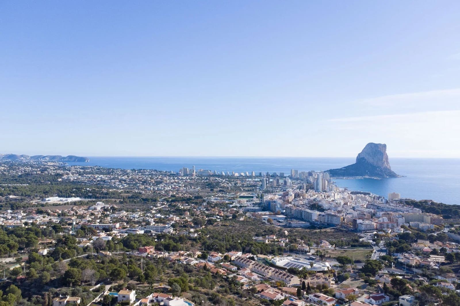 Chalet de 4 habitaciones en Calpe / Calp en venta con piscina - 690.000 € (Ref: 10045645)