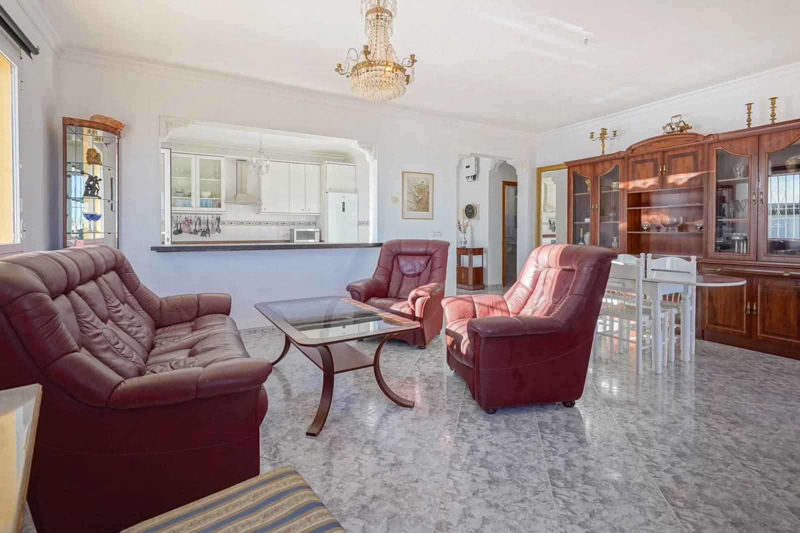 Chalet de 4 habitaciones en Calpe / Calp en venta con piscina - 690.000 € (Ref: 10045645)