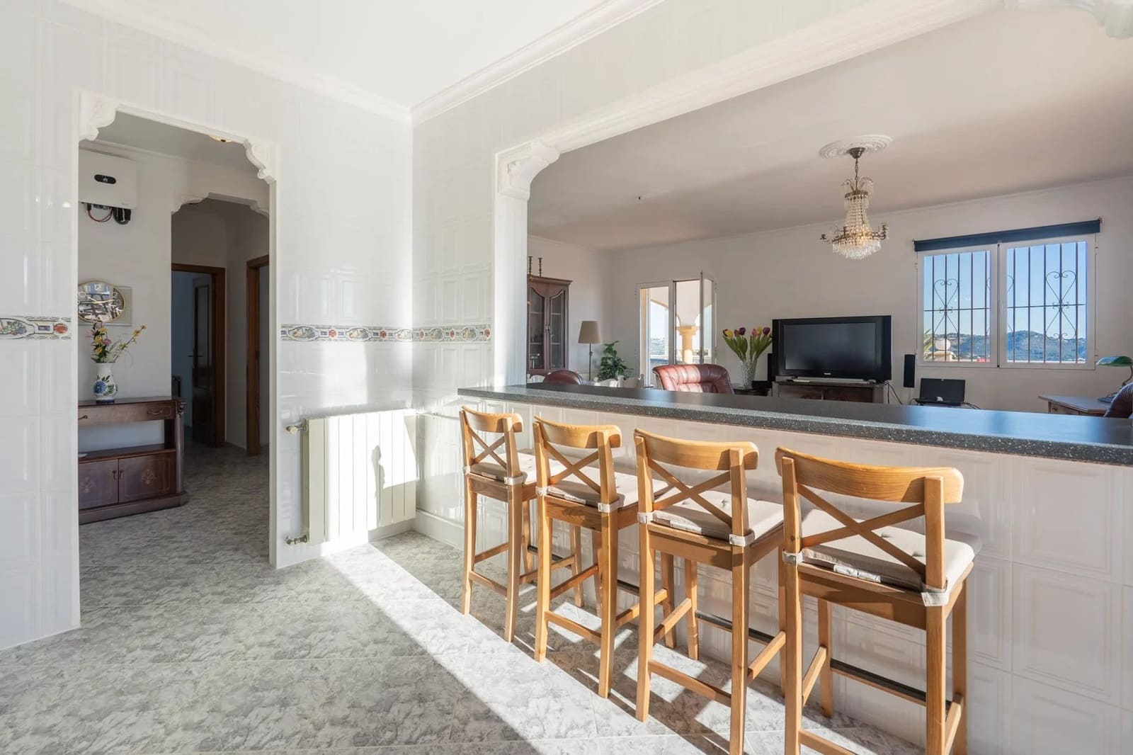 Chalet de 4 habitaciones en Calpe / Calp en venta con piscina - 690.000 € (Ref: 10045645)